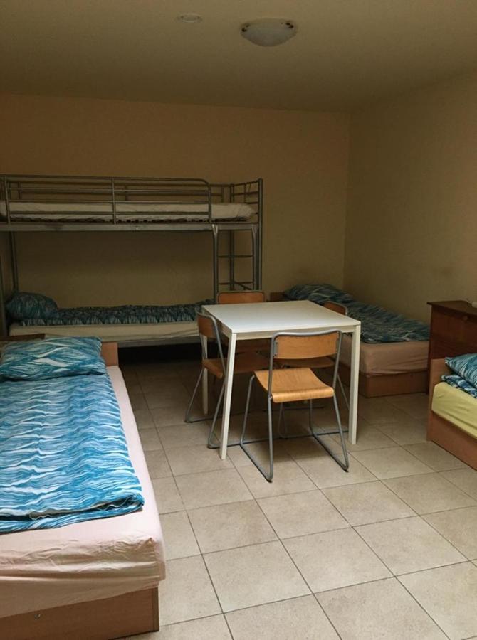 Noclegi Pracownicze Zielonka  Extérieur photo